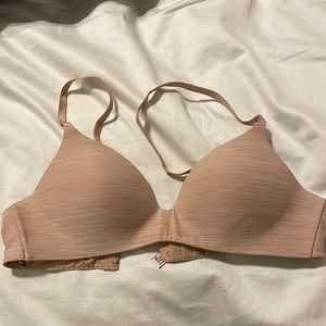 Victoria’s Secret Wireless Push-up Bra